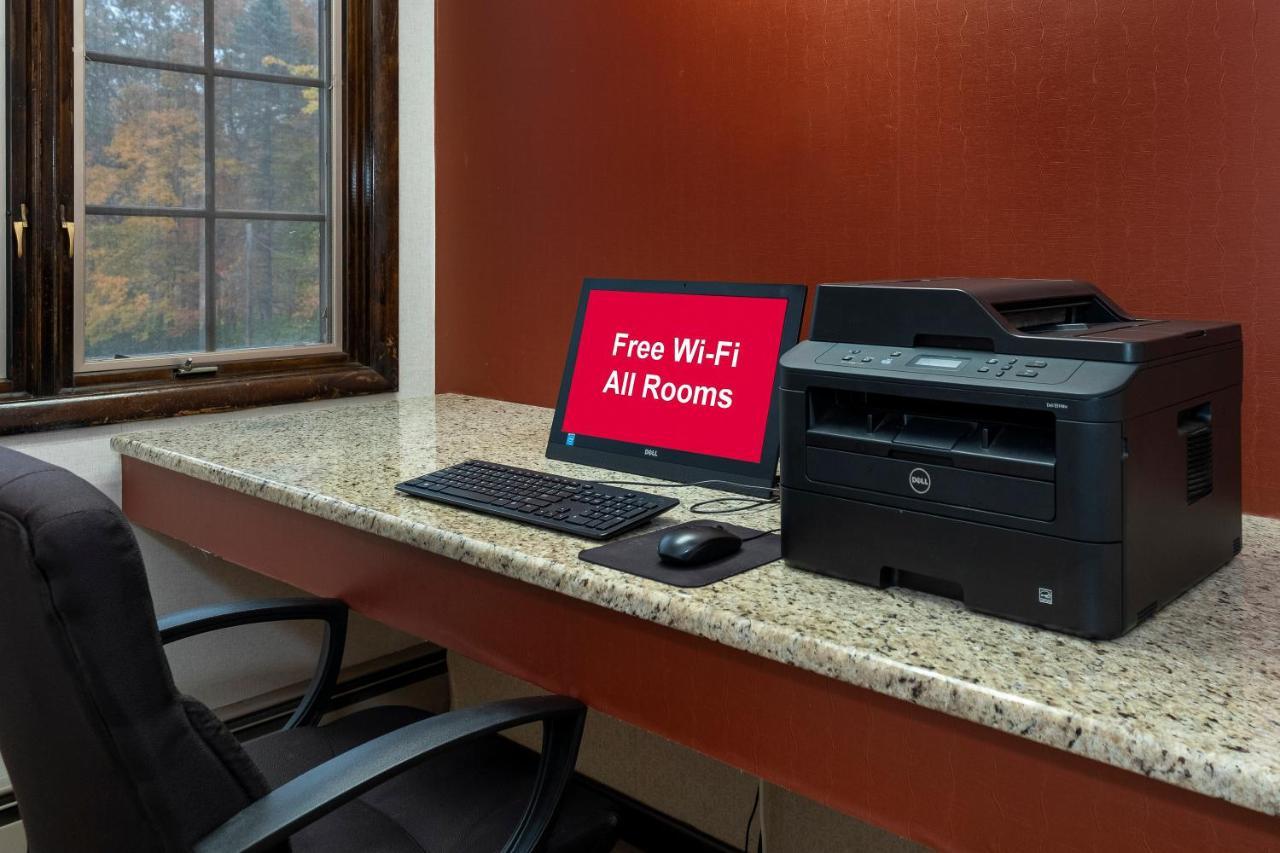 Red Roof Inn & Suites Hazleton Dış mekan fotoğraf