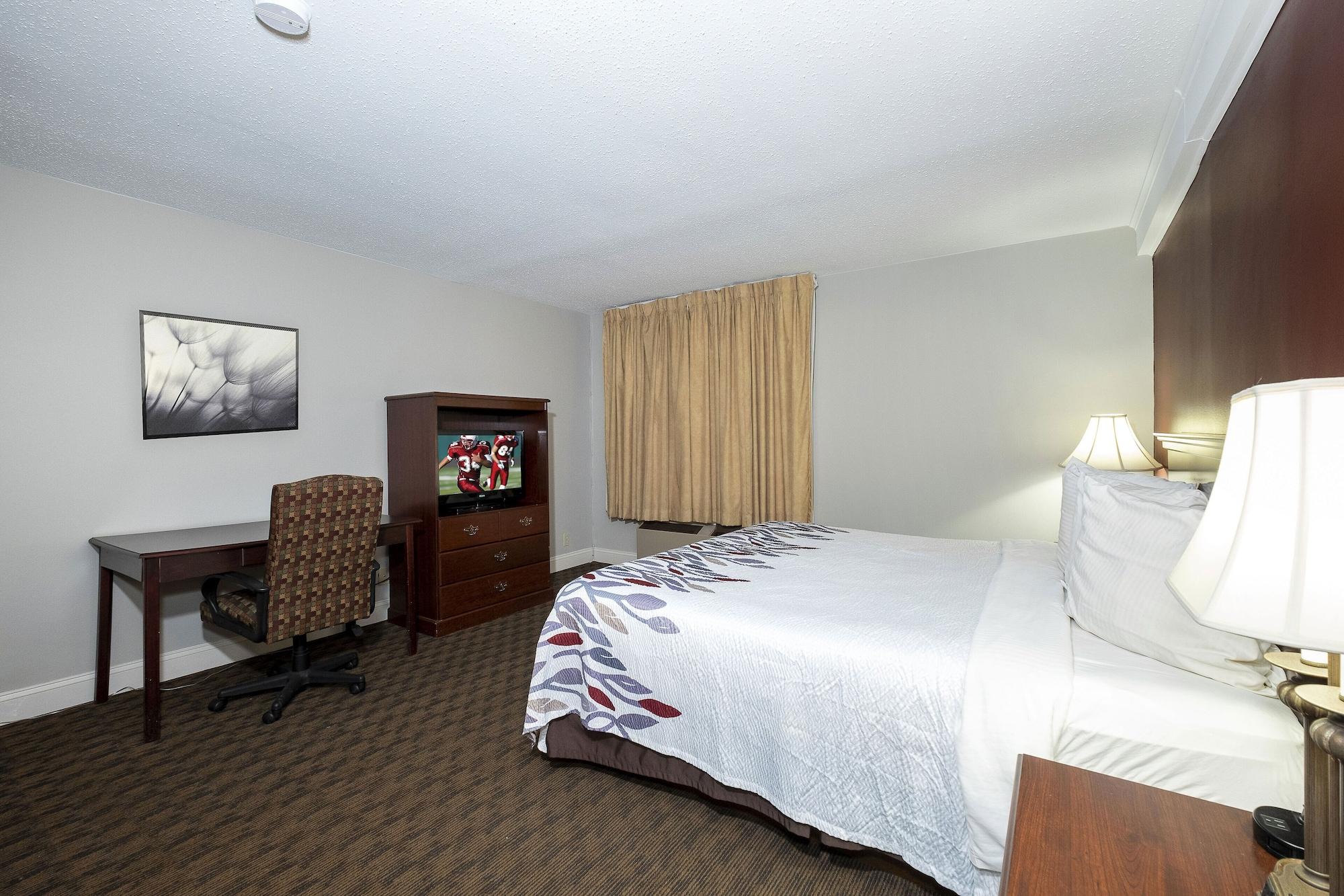 Red Roof Inn & Suites Hazleton Dış mekan fotoğraf