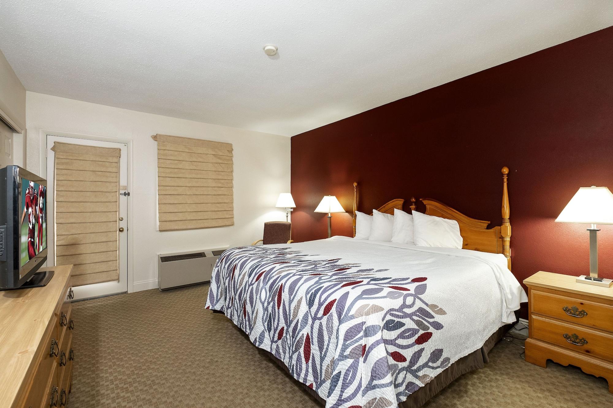 Red Roof Inn & Suites Hazleton Dış mekan fotoğraf