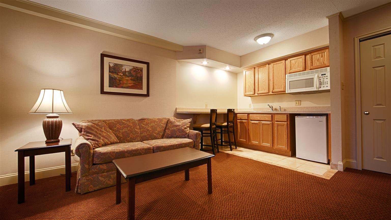 Red Roof Inn & Suites Hazleton Dış mekan fotoğraf
